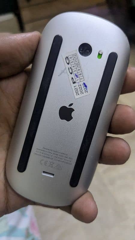 Magic Mouse-2 (Apple) 3