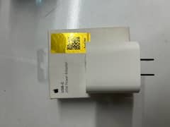 APPLE ORIGNAL CHARGER 20WATT, FAST CHARGING 2 PERCENT IN ONE MINT