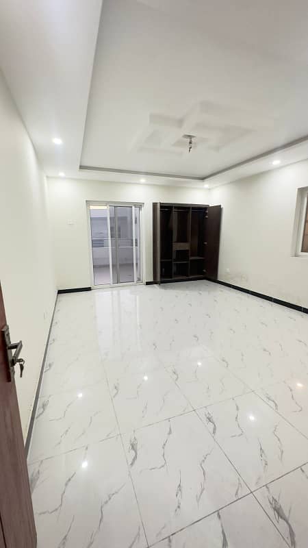 Brand New Penthouse For Sale In Capital Residencia E-11/4 Main Margalla Road Islamabad 10