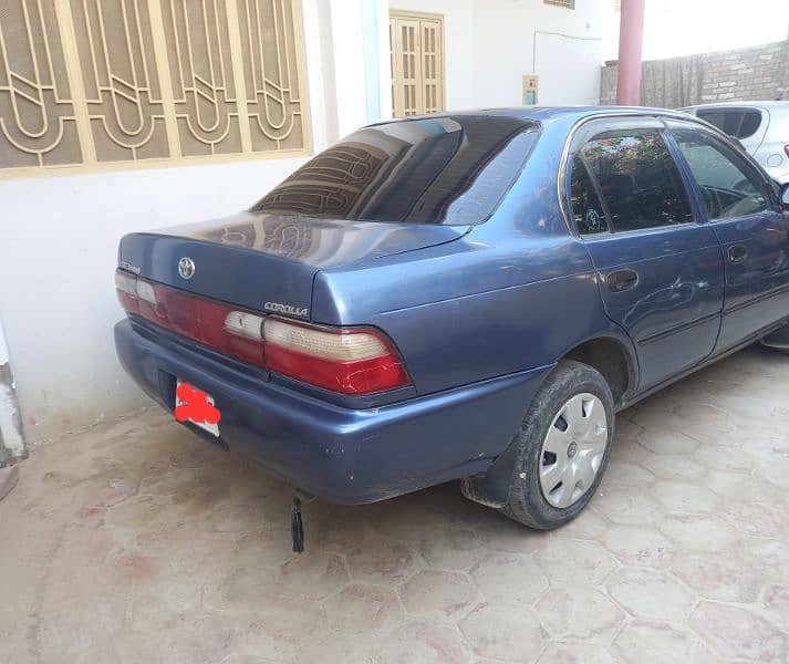 Toyota Corolla XE 2000 2