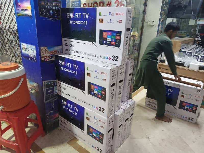 What A offer 32,,inch Samsung 4k LED TV 3 years warranty O32271915O8 0