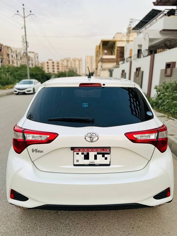 Toyota Vitz 2017 5