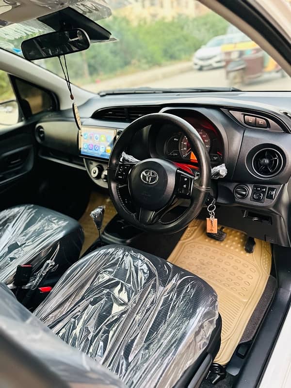 Toyota Vitz 2017 10