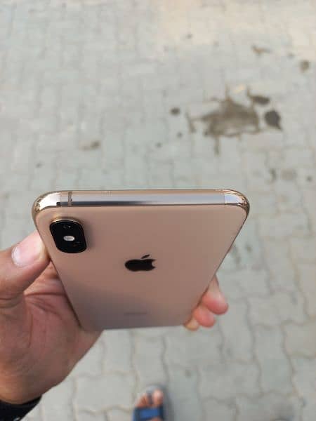 iPhone xs max non pta water pak batter halt 85. Gb 64 10by 10 2