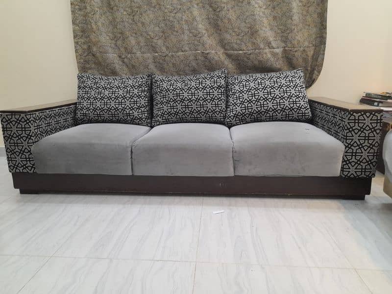 wooden 6 sweater sofa set 5