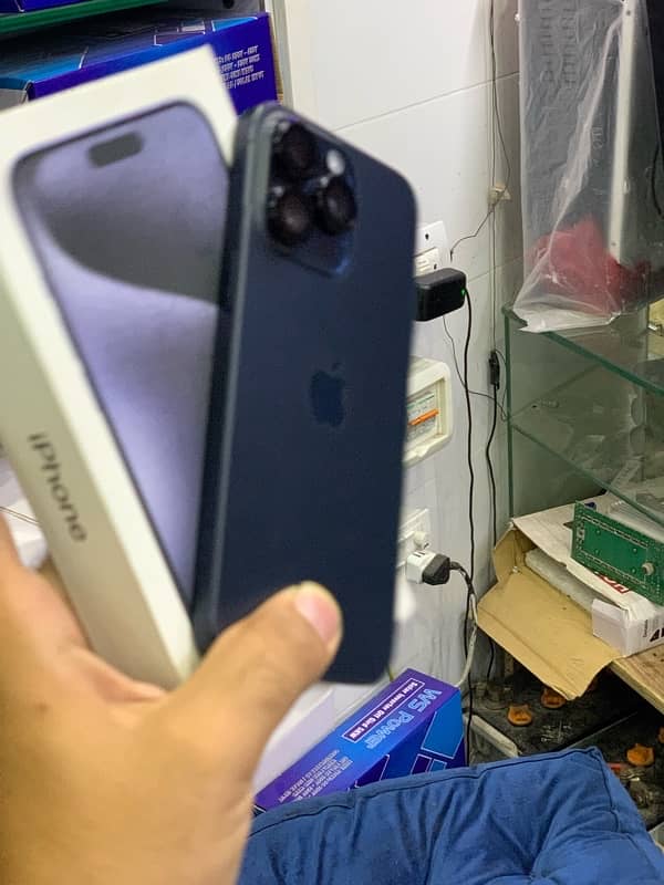 Iphone 15 pro max Pta approved 3