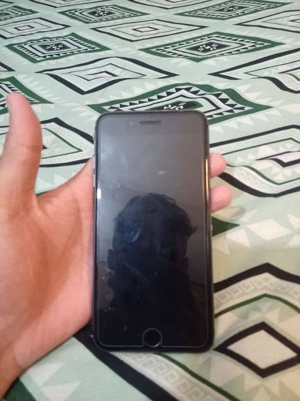 Iphone 8 plus black blour 64 gb 1