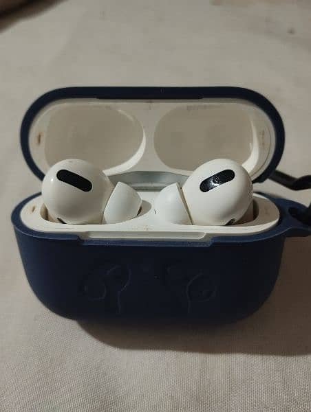 Apple Earbuds Pro 0