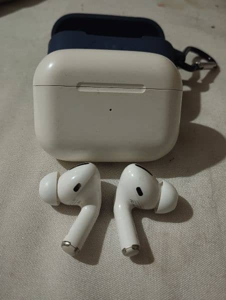 Apple Earbuds Pro 1