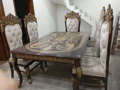 Dinning table for urgent sale