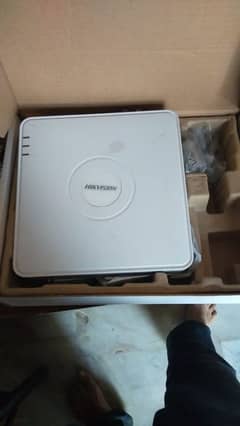 HIKVISION 4 channel 2mp