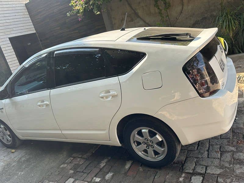 Toyota Prius 2014 7