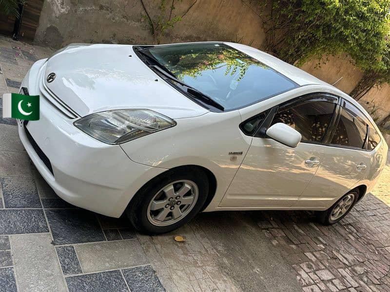 Toyota Prius 2014 9