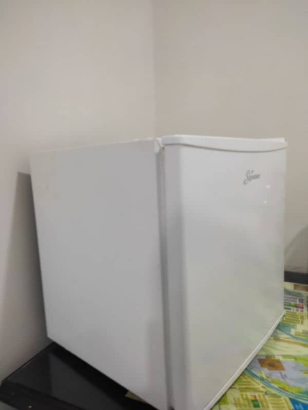 Mini Room Fridge  for sale 2