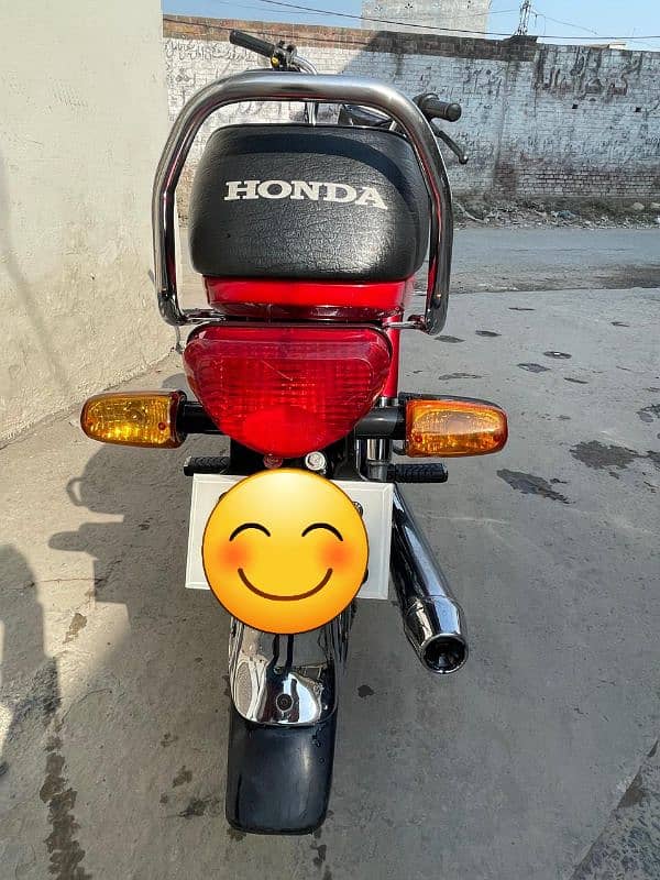 Honda CD 70 Red (0333 63 85 000) 3