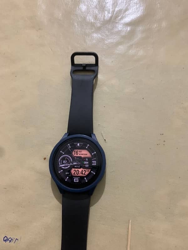 Samsung galaxy watch 4 42 mm 10/10 3