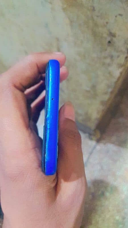 I m selling Huawei nova 2 mobile 2