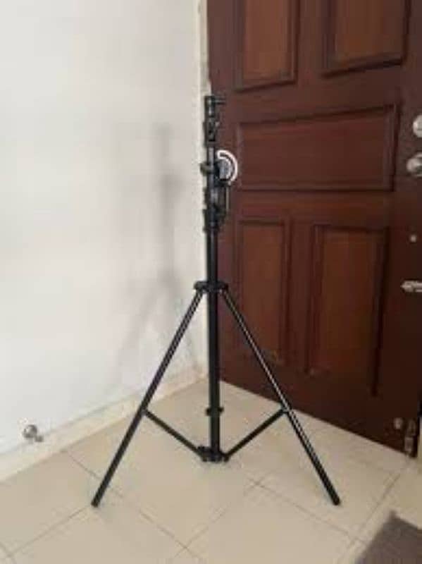 7ft metal tripod stand, handle heavy weight, tripod stand 0