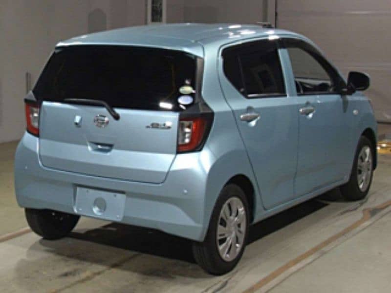 Daihatsu Mira 2021 1