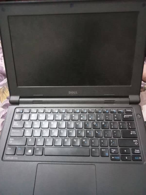 DELL LAPTOP FOR SALE IN EXCELLENT CONDITION 0