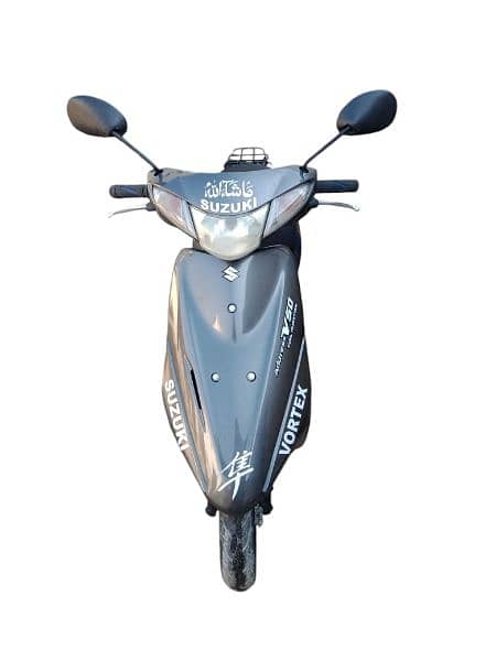 new japani scooty 49cc 70cc and 100cc 1