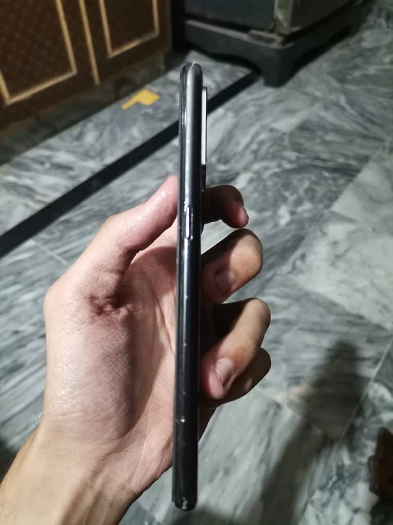 oppo f 19 pro 8 128 9.5 codition with box and charger 3