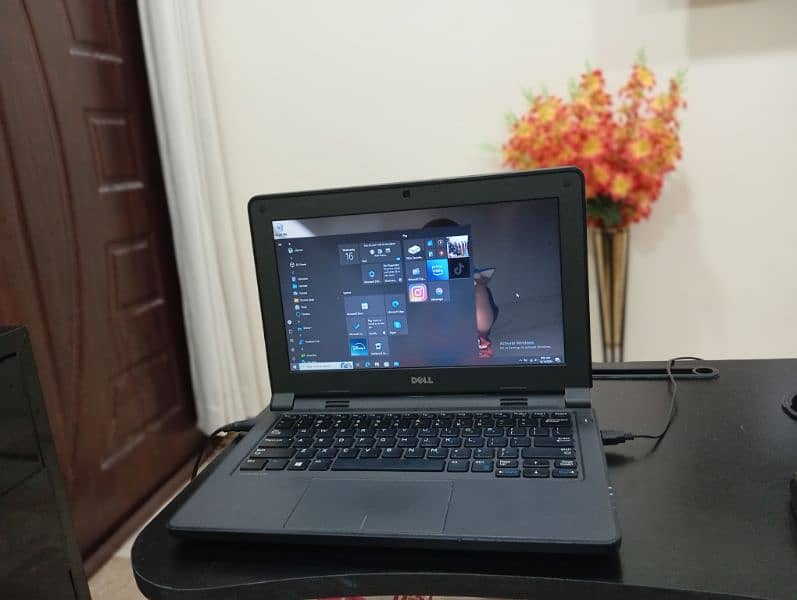 DELL Latitude 3150 5