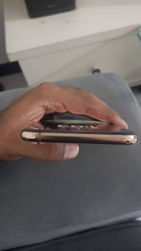 Apple Iphone XS Max 256Gb GOLD 2