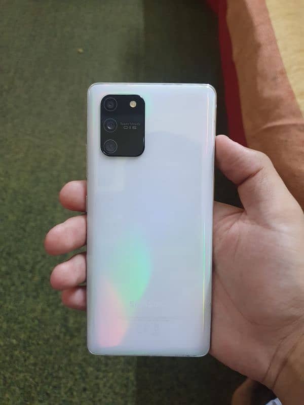 Samsung galaxy s10 lite 1