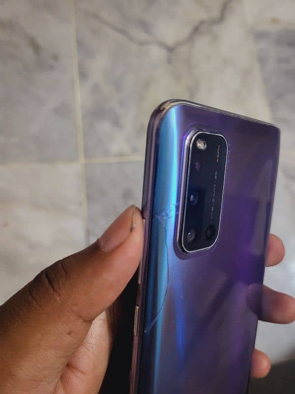 vivo v19 8/128 1