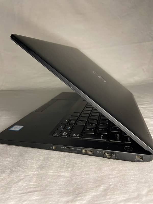 Dell latitude Core i5 7th gen 3