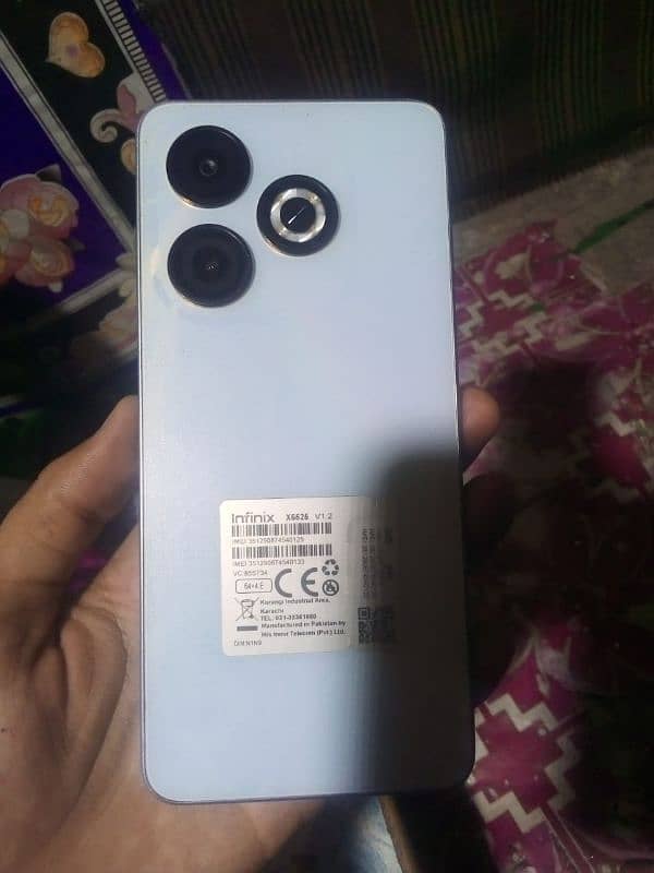 Infinix smart 8 hy full box hy 2