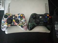 XBOX 360 with two wirless controller