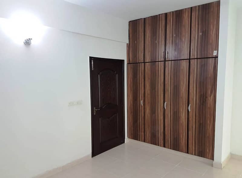 Neat And Clean 3-Bedroom Flat For Rent In Askari 11 2