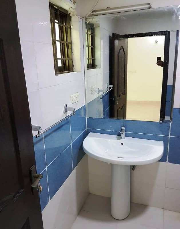 Neat And Clean 3-Bedroom Flat For Rent In Askari 11 4