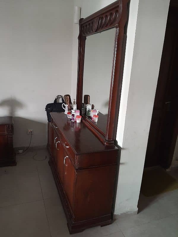 king size double bed with side tables and dressing table 75000 7