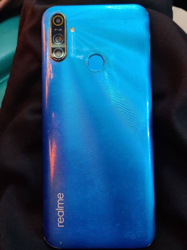 Realme C3 6