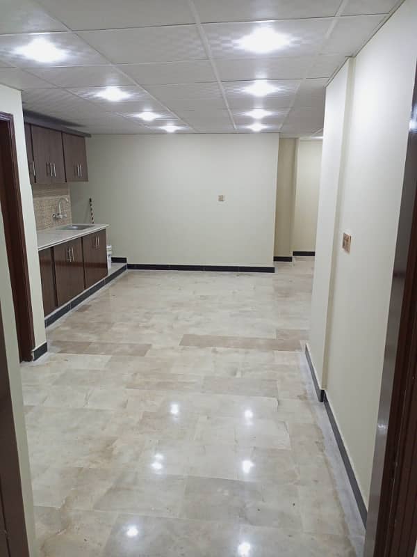 WELL MAINTAINED OFFICE FOR RENT IN BLOCK 13-B, GULSHAN. 7