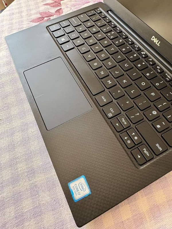 Dell XPS 13 9380 Intel Core i7 8th GEN 16/256 3