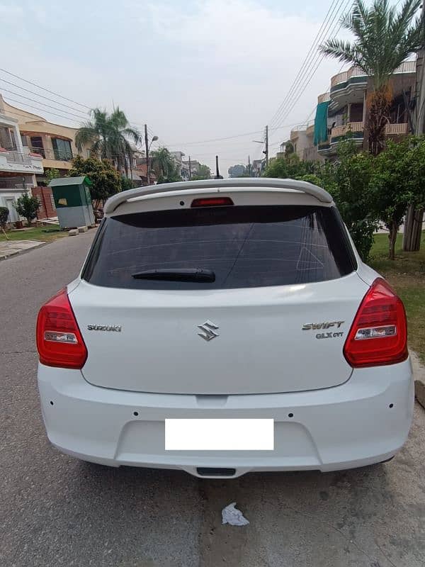 Suzuki Swift 2022 GLX Full Option 4