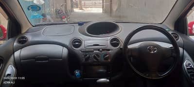 Toyota Vitz 2000