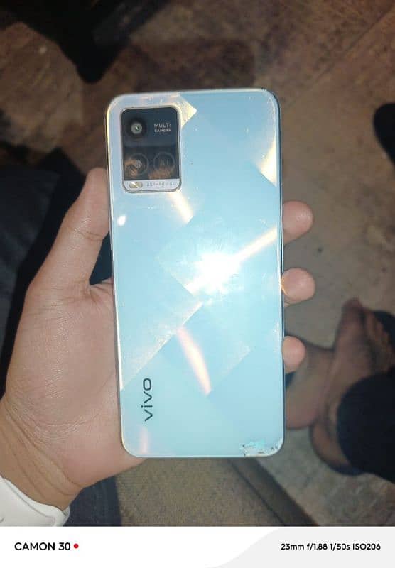 vivo y21 4/64 gb serious buyer contact me 3