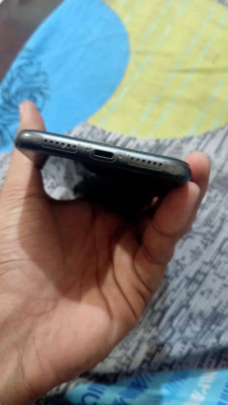 Iphone 11 JV 64gb Non pta 2