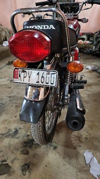 honda 125 2023 4