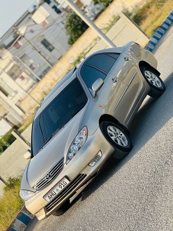 Toyota Camry 2.4 VVT-i Full Loaded Model 2005 1st Owner 3