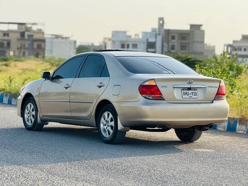 Toyota Camry 2.4 VVT-i Full Loaded Model 2005 1st Owner 4