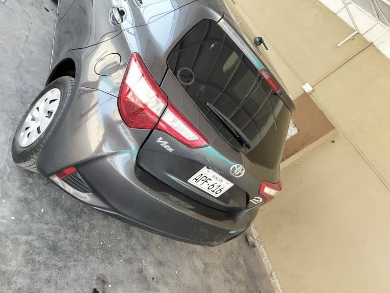 Toyota Vitz 2018 10