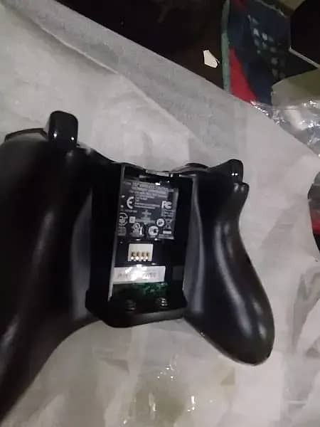 xbox 360 E Slim (Final Version) 4