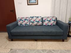 5 seater Sofa set with cushions