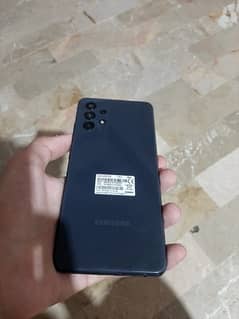 Samsung Galaxy A32 front finger . . 0